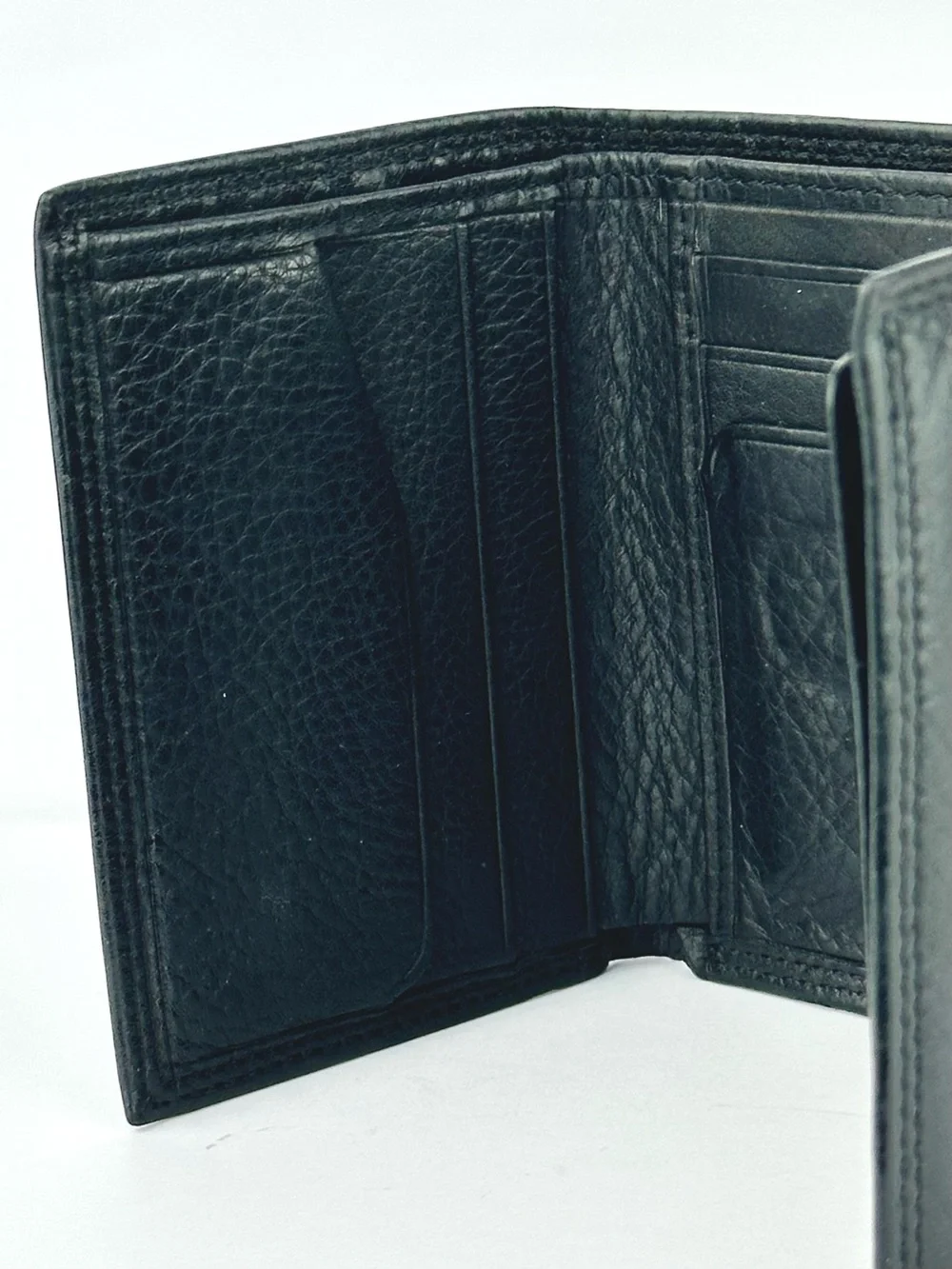 Fossil Black Pebbled Leather Trifold Wallet